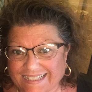 Meet your Posher, Denise